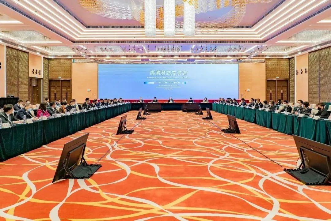 2025新澳門正版免費正題|保證釋義解釋落實,新澳門正版免費正題，釋義解釋落實的展望與探索