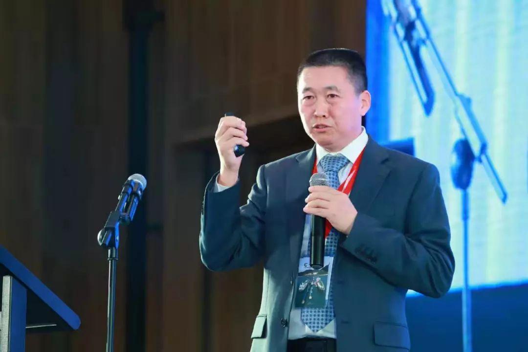 2025新奧精準(zhǔn)版資料|討論釋義解釋落實(shí),關(guān)于新奧精準(zhǔn)版資料的討論，釋義解釋與落實(shí)策略