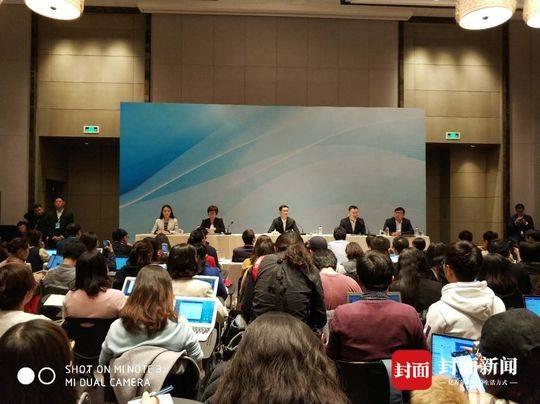 2025新澳門正版免費(fèi)資本車|不同釋義解釋落實(shí),探索未來(lái)，解析澳門正版免費(fèi)資本車在不同釋義下的實(shí)施策略
